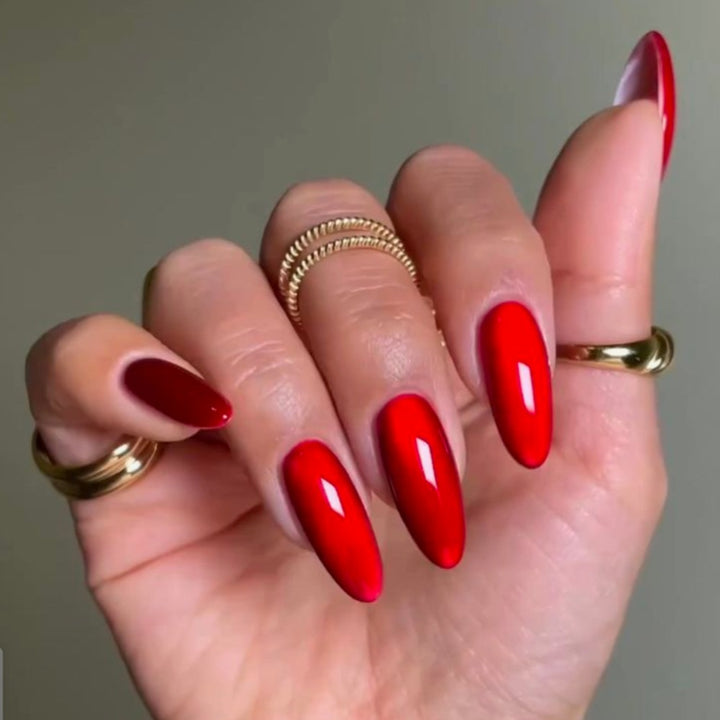 Glamorously Long Almond-Shaped Press-On Nails Bowlift
