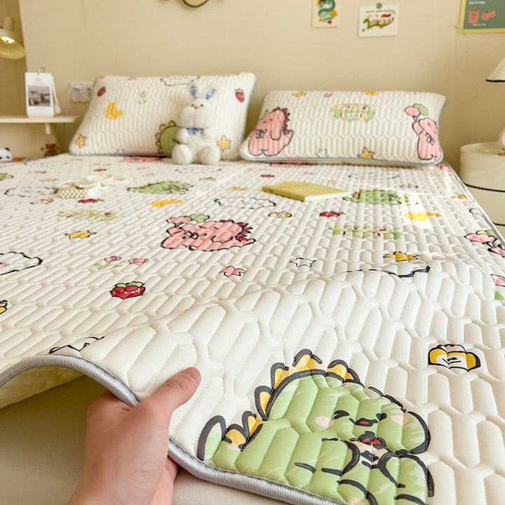 Playful Rabbit-Themed Quilted Bedspread Set