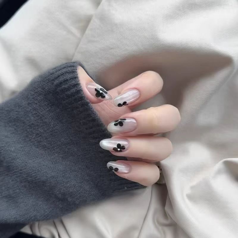 Artistic Gel Nail Tips Bowlift