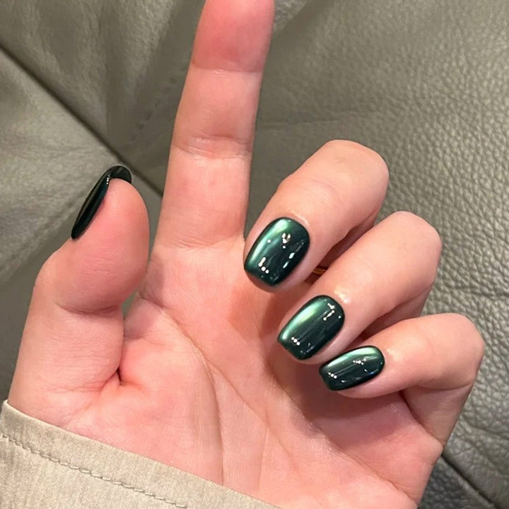 Chic High-Gloss Press-On Nail Tips Bowlift