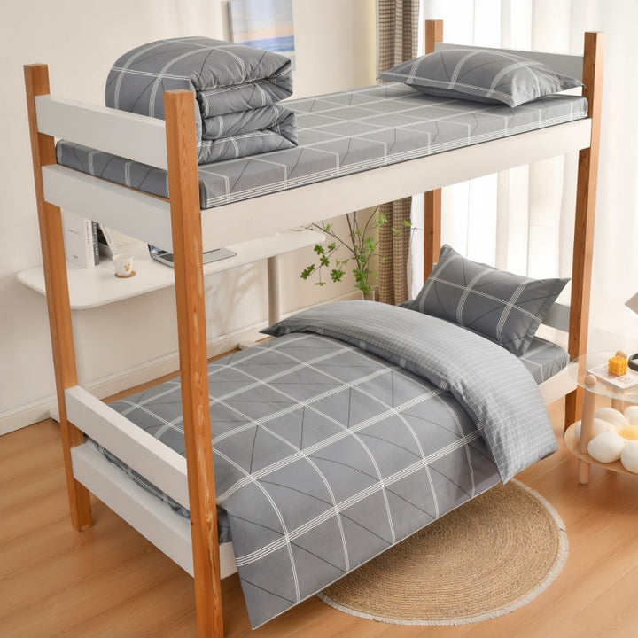 Cozy Plaid Bedding Ensemble