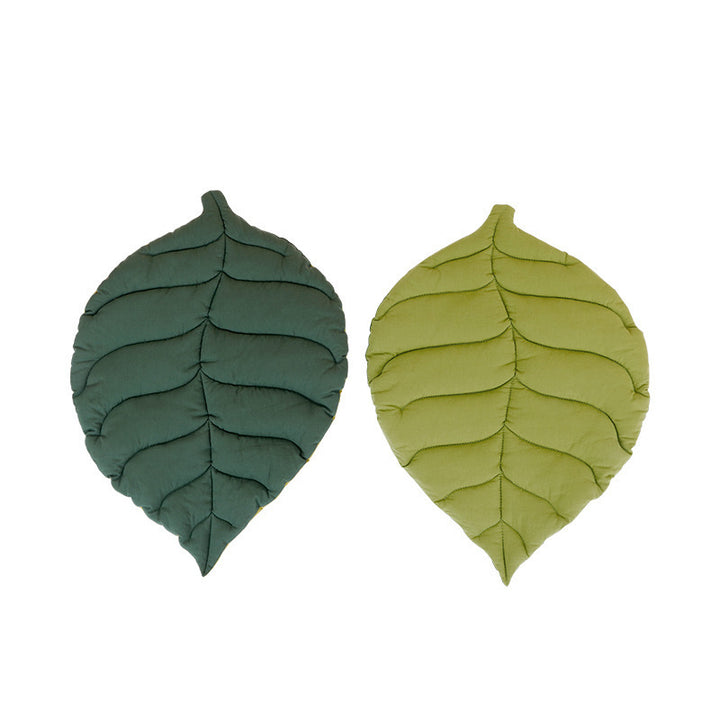 Leaf-Shaped Cushion   Dog Bed