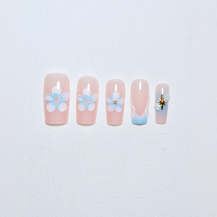 Floral-Embellished Nail Art Extensions Bowlift