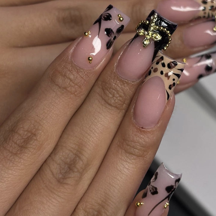 Artistic Press-On Nail Extensions Bowlift
