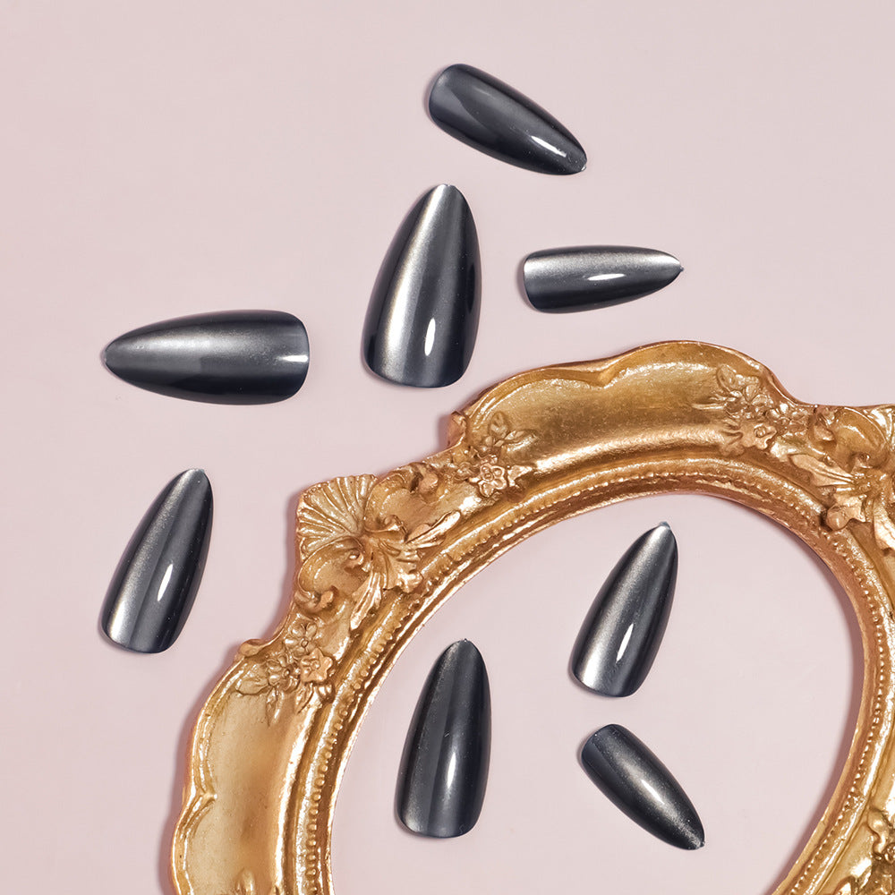 DIY Almond-Shaped Press-On Nail Set Bowlift
