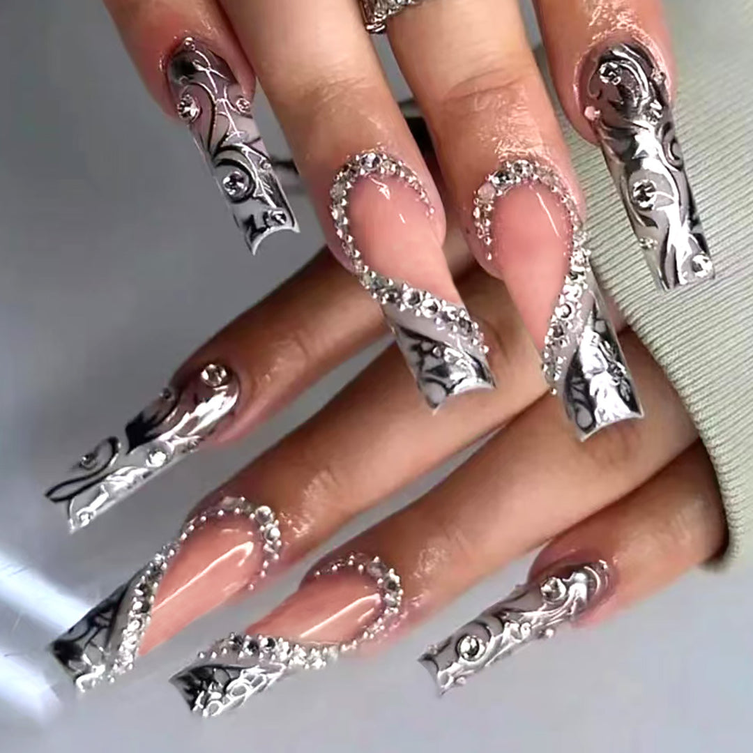 Decorative Rhinestone Stiletto Press-On Nails Bowlift