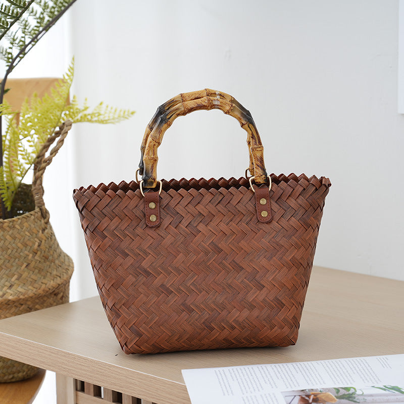 Handbag Made of Woven Bast Bowlift