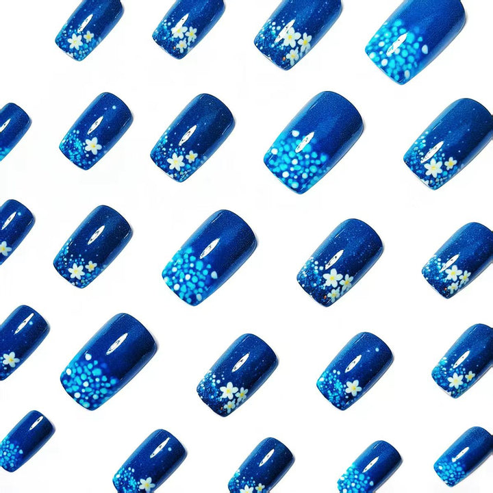 Artificial nails with glittering flower design Bowlift