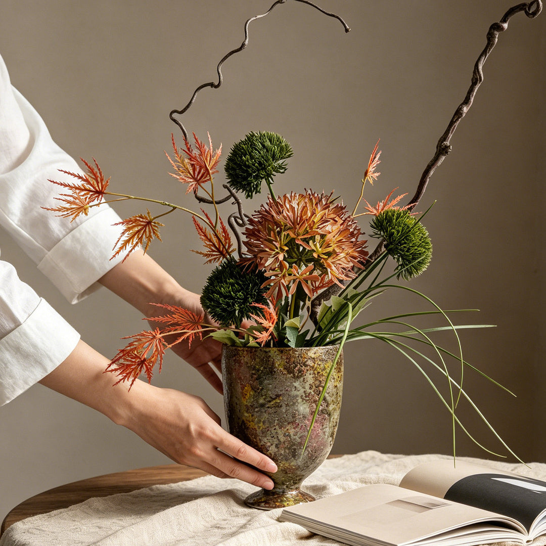 Artistic ceramic flower vase Bowlift