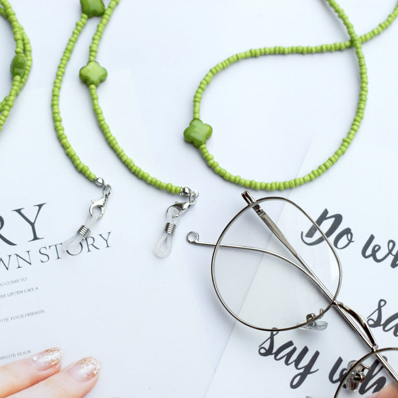 Beaded Eyewear Chain with Flower Accents Bowlift