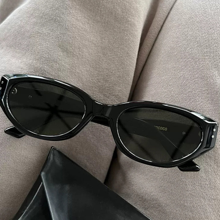 Women Cat-Eye Sunglasses in Modern Design Bowlift