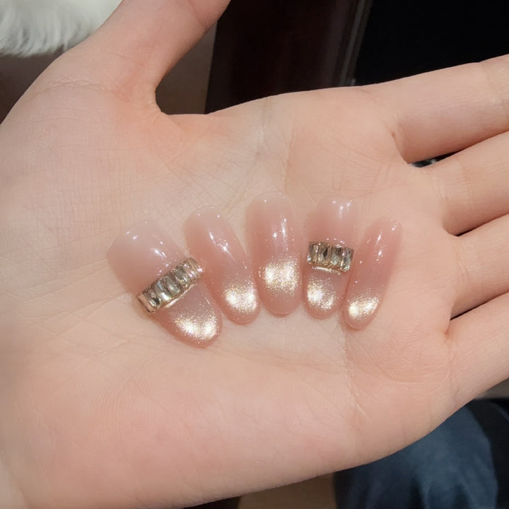 Elegant Nail Art Bowlift