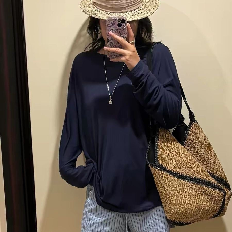 Generous shopping bag with handcrafted wave pattern Bowlift
