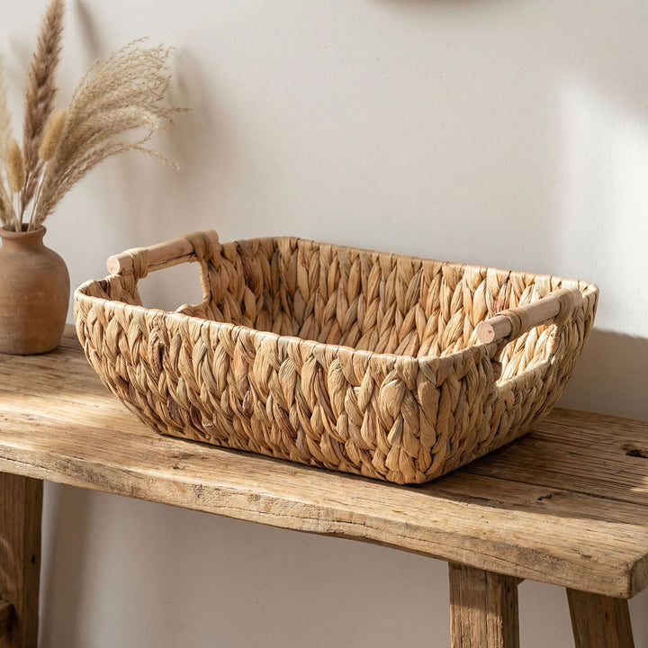 Decorative storage basket made of natural materials Bowlift