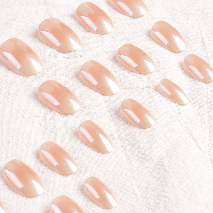 Natural Ombre Press-On Nails Bowlift