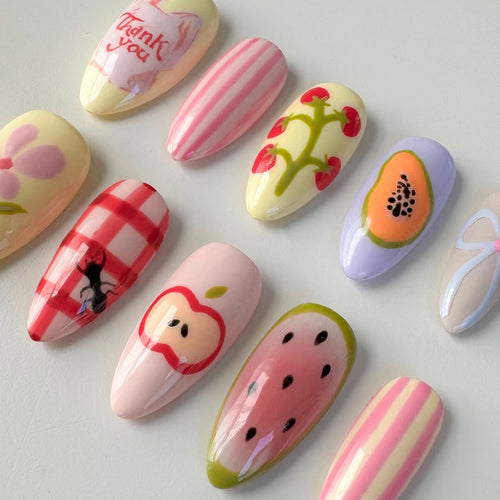 Artistic Themed Press-On Nail Art Set Bowlift