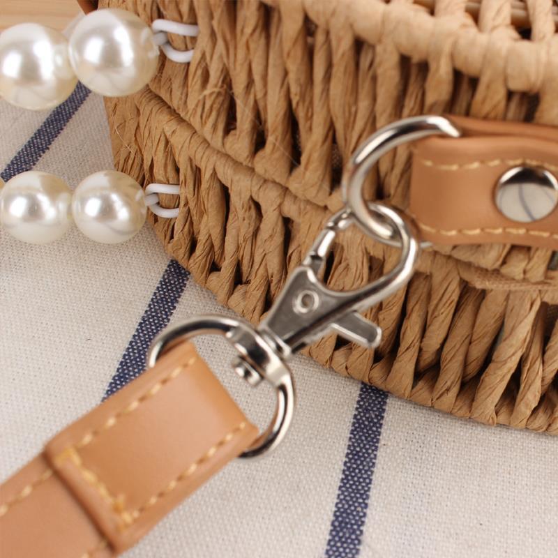 Round base bag with pearl decoration Bowlift