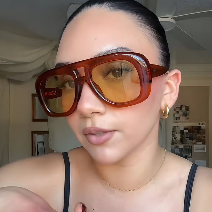 Women's striking sunglasses in elegant style Bowlift