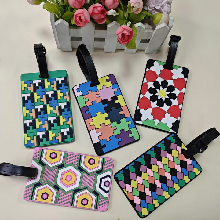 Unisex Luggage Tag in Creative Geometric Design Bowlift