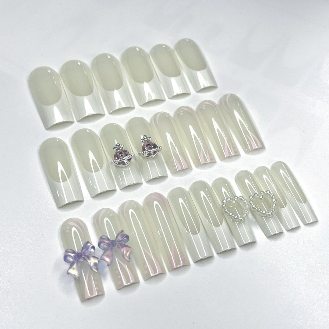 Glamorous 3D Decorated Nail Extensions Bowlift