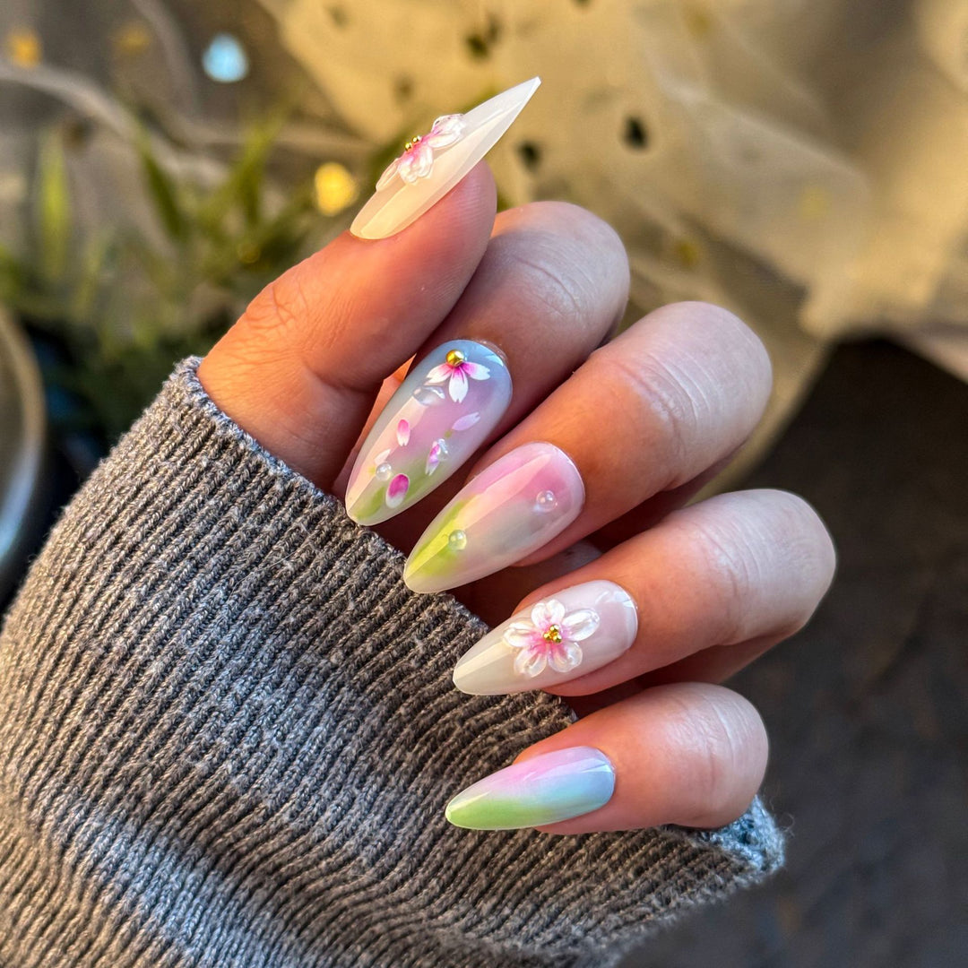 Floral-Accent Press-On Nail Collection Bowlift