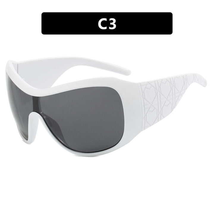 Ladies sport sunglasses with wide-protected frame and polarized lenses Bowlift
