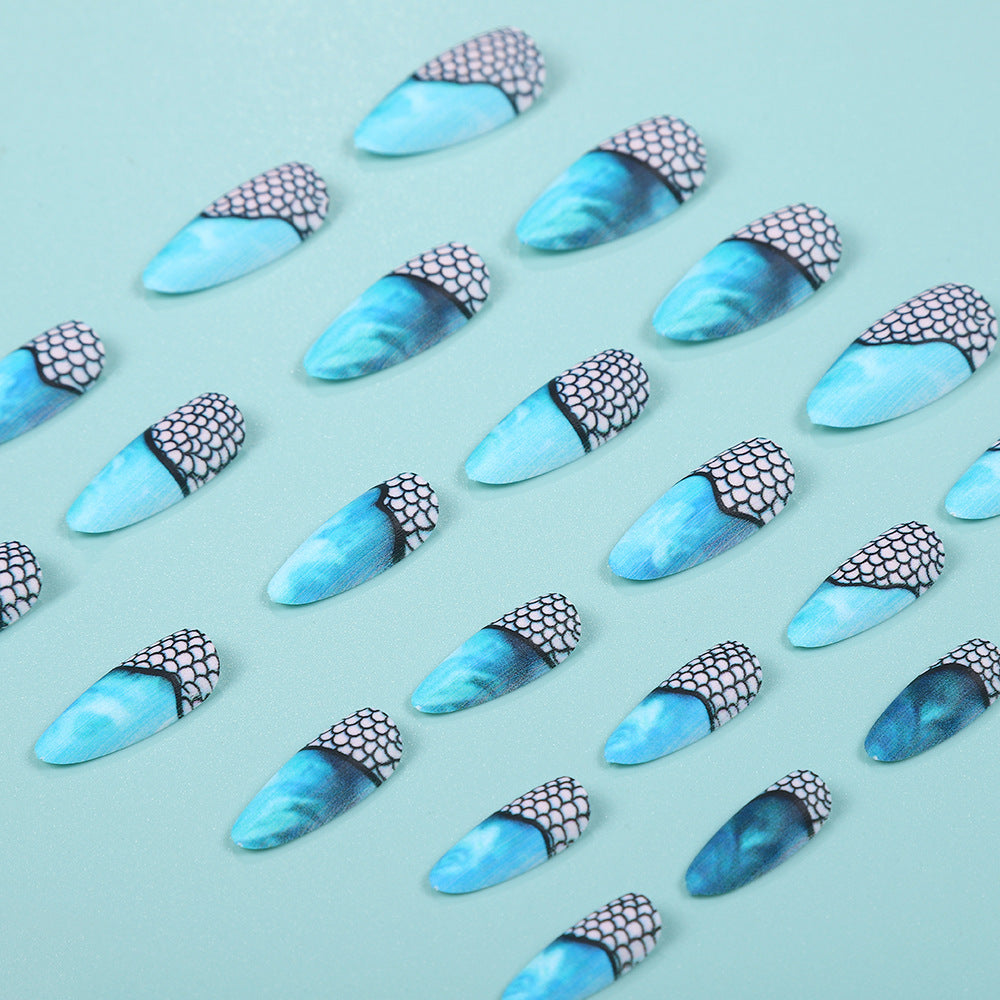 Carefully Designed Art Nails Bowlift