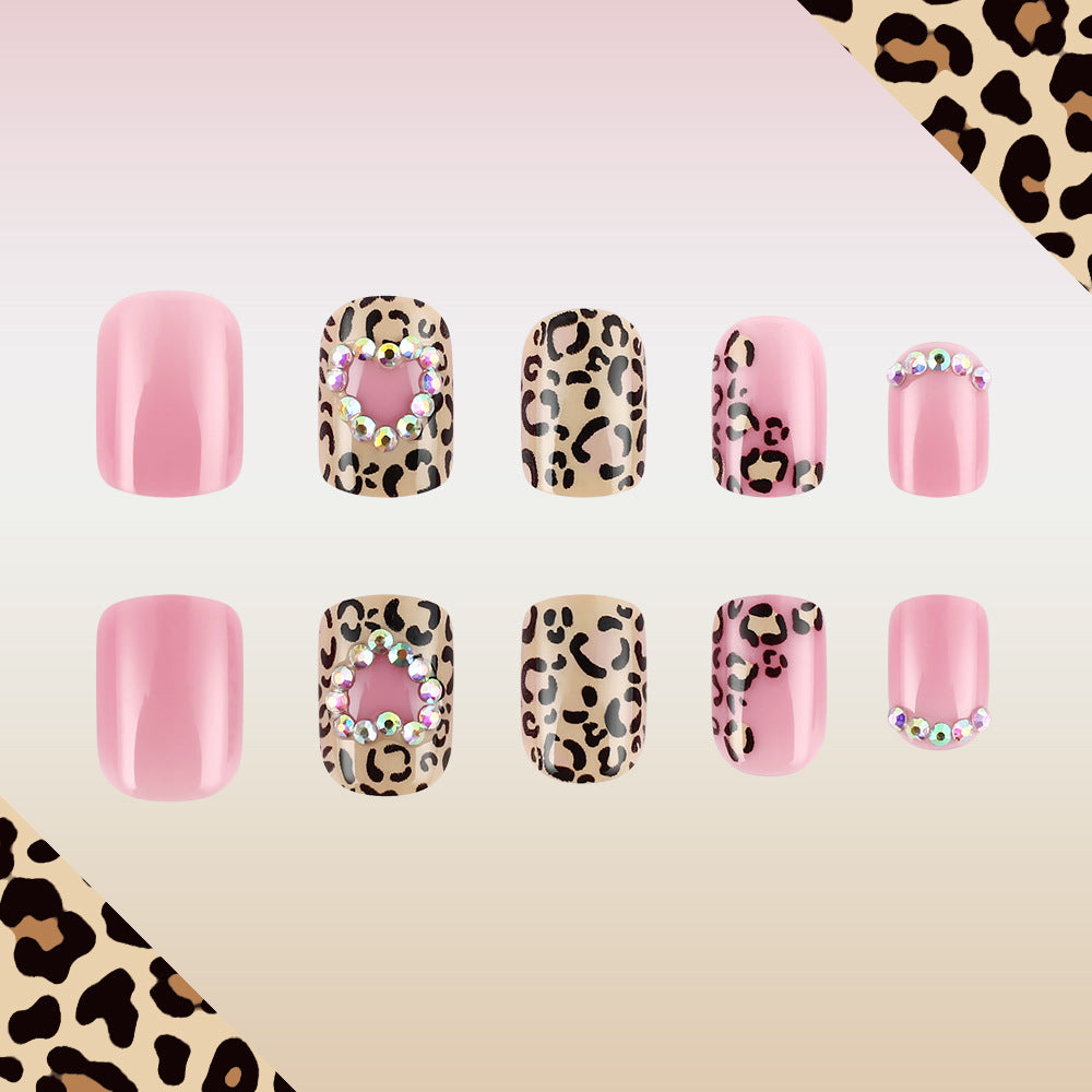 Decorative Nail Art Set with Leopard Patterns Bowlift