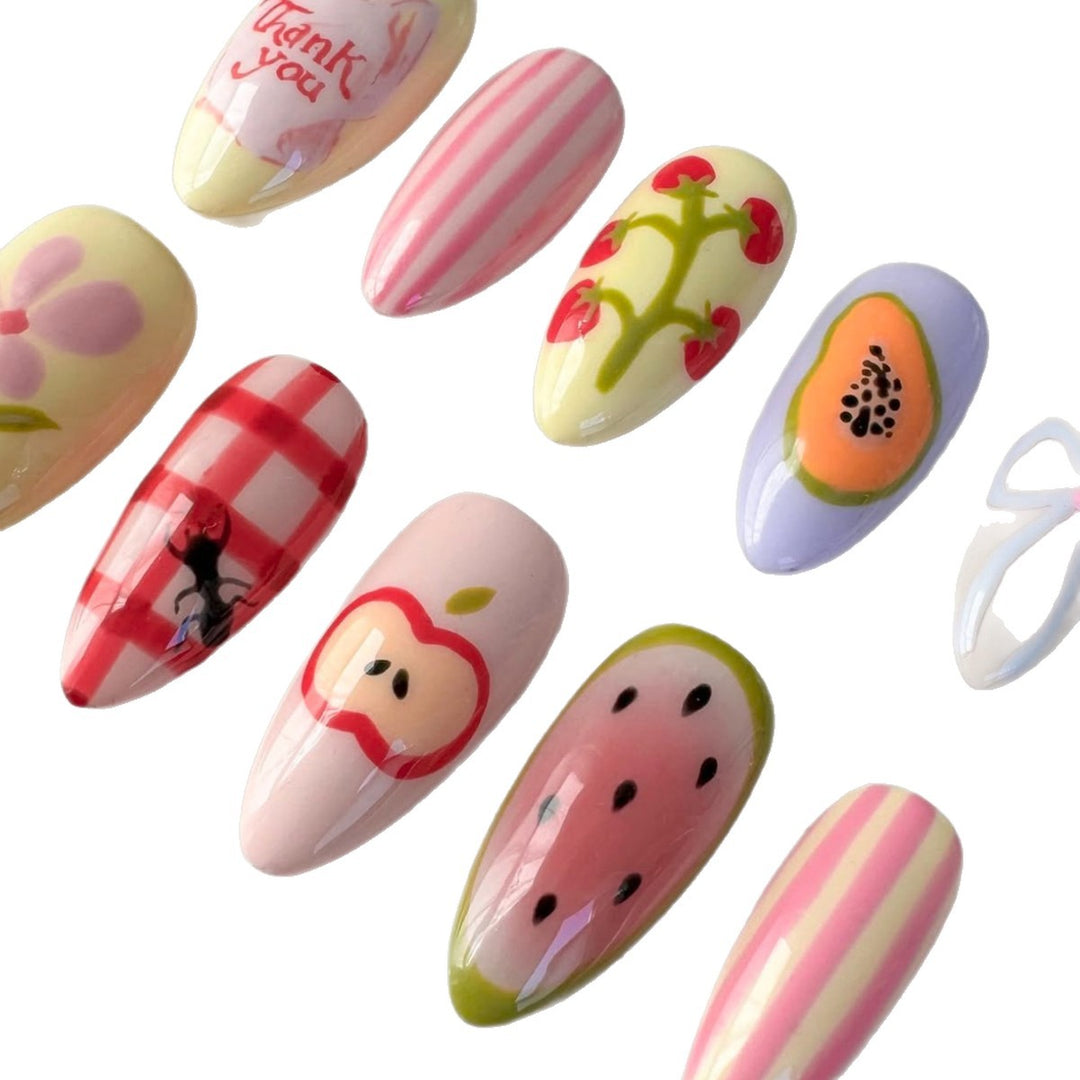 Artistic Themed Press-On Nail Art Set Bowlift