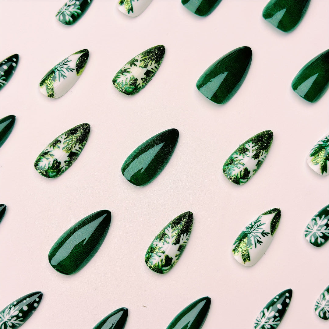 Artificial nails with festive snowflake and star motif Bowlift