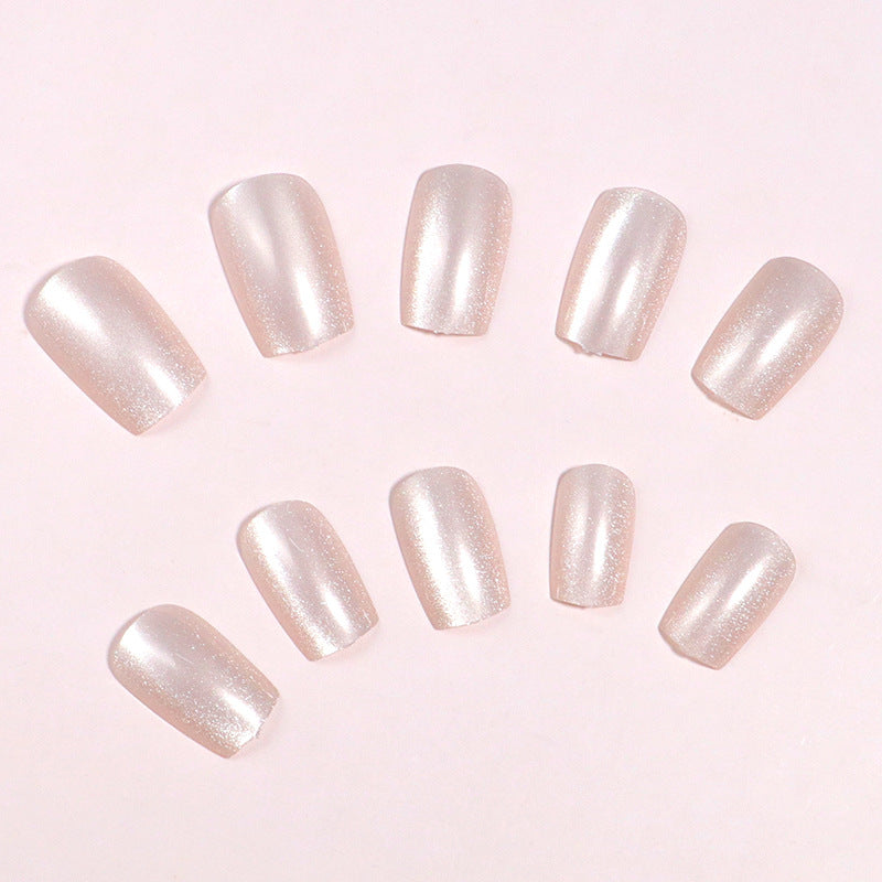 Beautifying Press-On Nail Set Bowlift