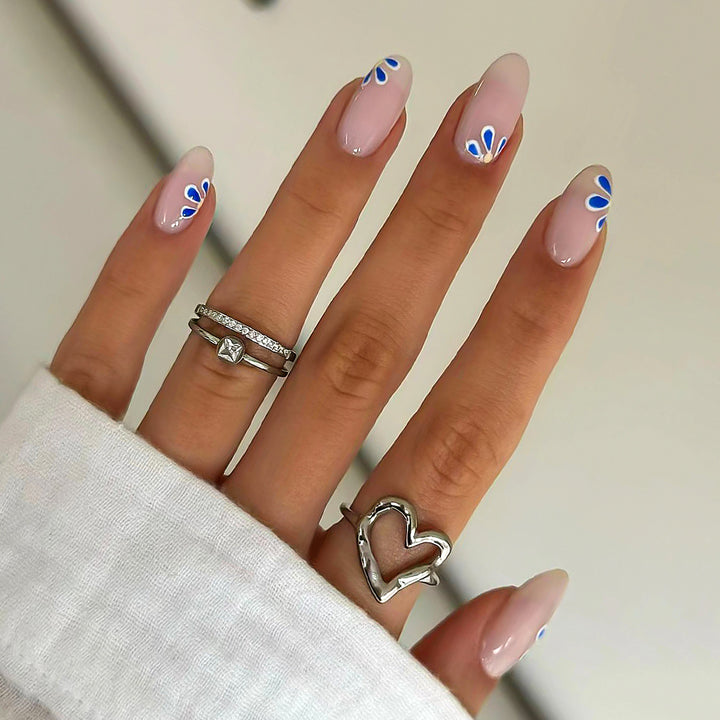 Elegant Nail Care Set Bowlift