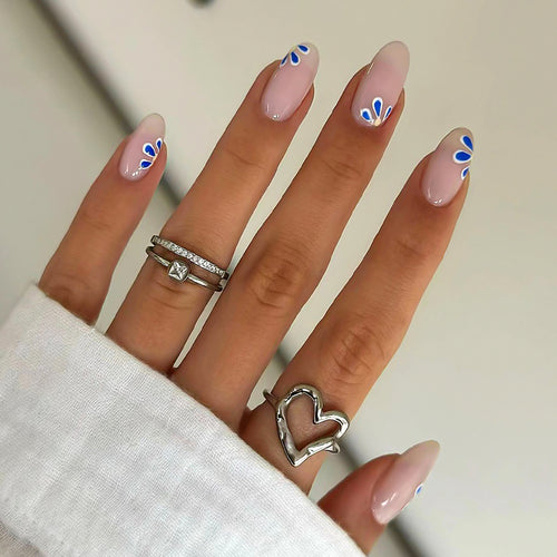 Elegant Nail Care Set Bowlift
