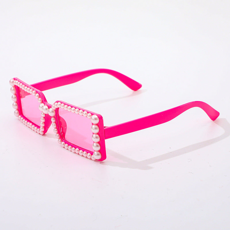Ladies Stylish Sunglasses with Pearl Decoration Bowlift