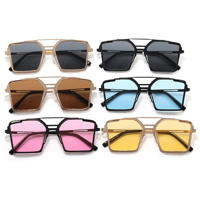 Women's oversized sunglasses with luxurious design and geometric frame Bowlift