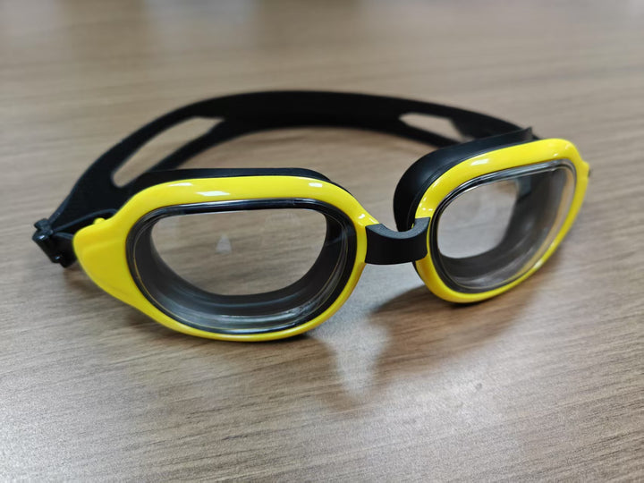 Swim goggles for clear vision and maximum comfort Bowlift