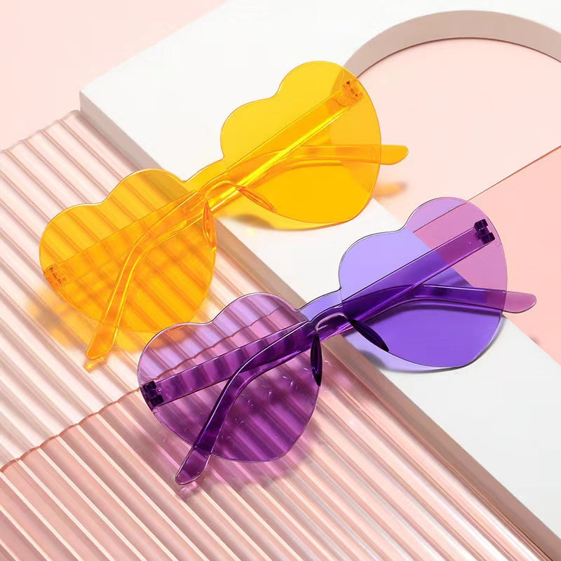Heart-Shaped Fashion Sunglasses Bowlift