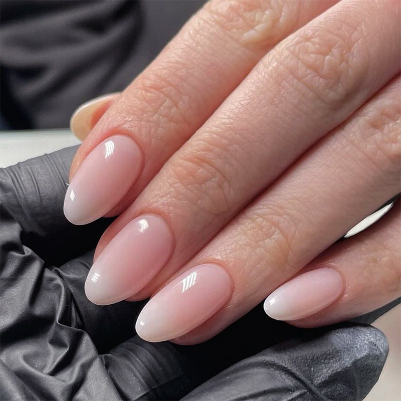 Elegant artificial nails with gentle ombre effect Bowlift