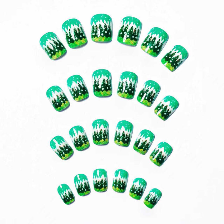 Artificial nails with winter-themed Christmas tree design Bowlift