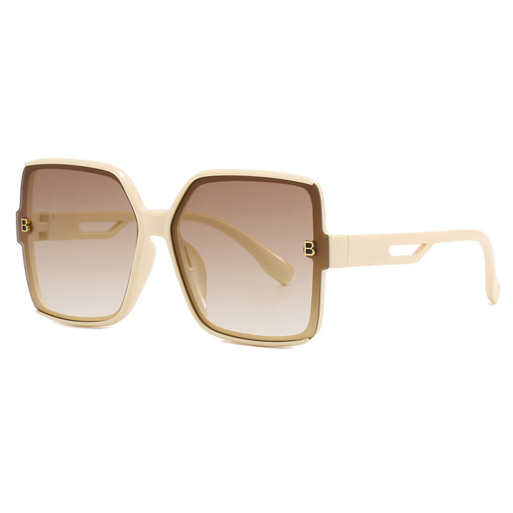 Women's fashionable oversized sunglasses with extravagant accents Bowlift