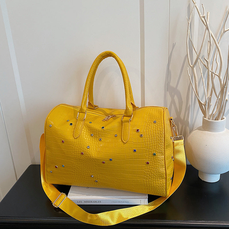 Elegant Handbag with Luxurious Crocodile Pattern and Colorful Applications Bowlift
