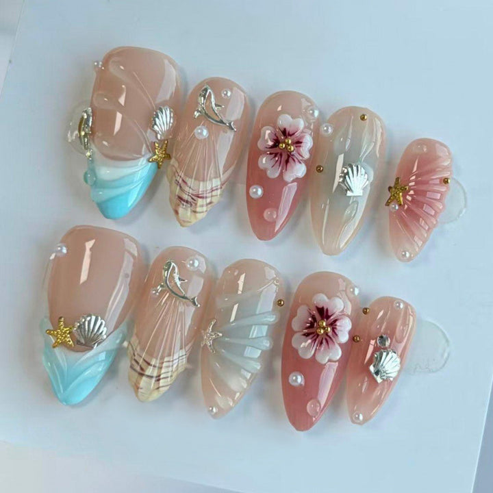 Acrylic nail set with filigree shell and flower decorations Bowlift