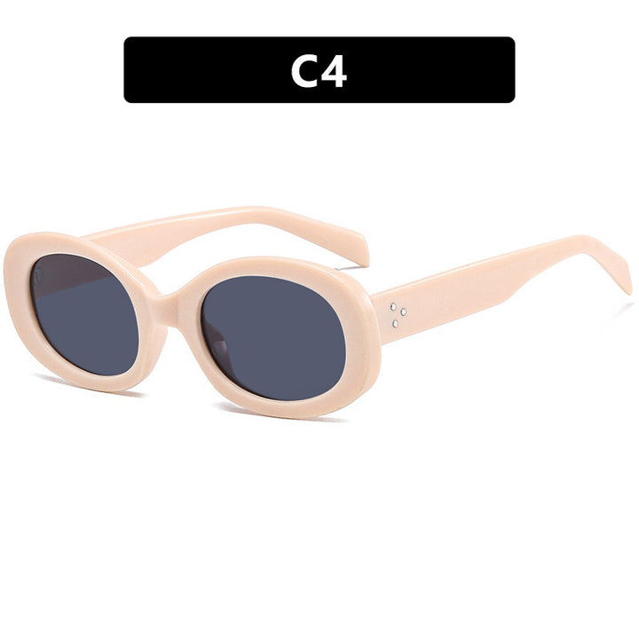 Ladies fashionable sunglasses in elegant oval design with sturdy frame Bowlift