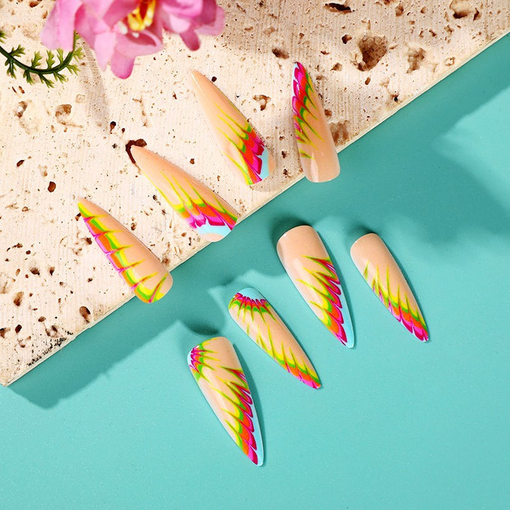 Creative artificial nails with modern wave pattern Bowlift