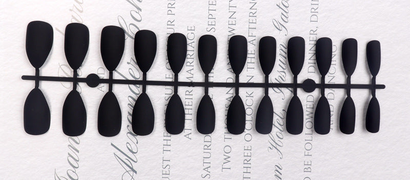 Stiletto Press-On Nail Set Bowlift