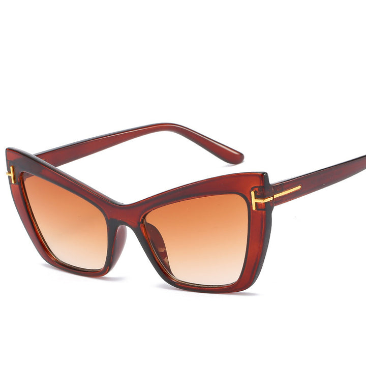 Cat-Eye Frame Sunglasses with Gradient Lenses Bowlift
