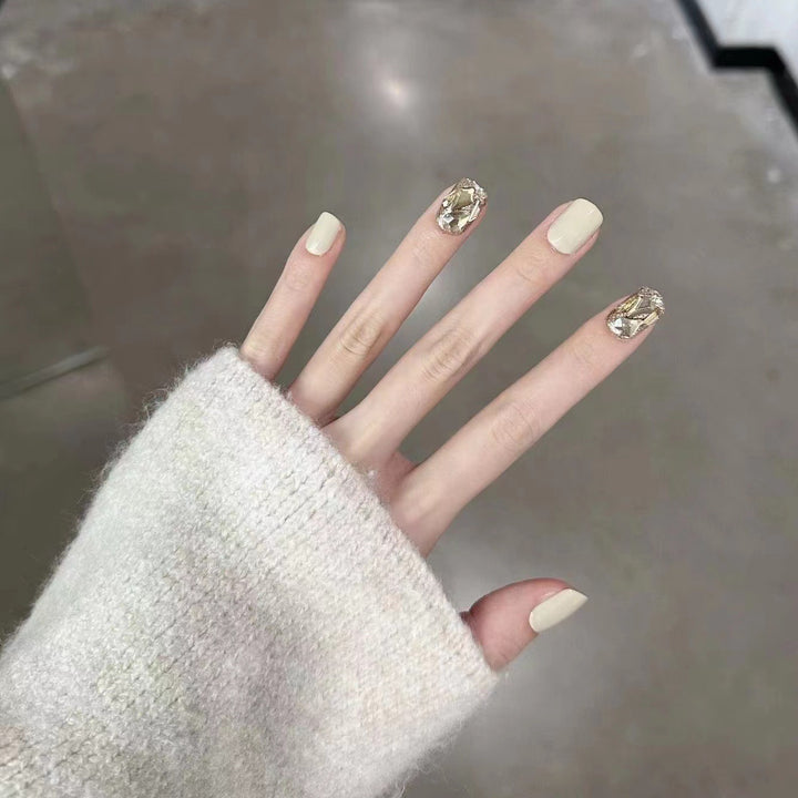 Artful nail art with glitter accents Bowlift