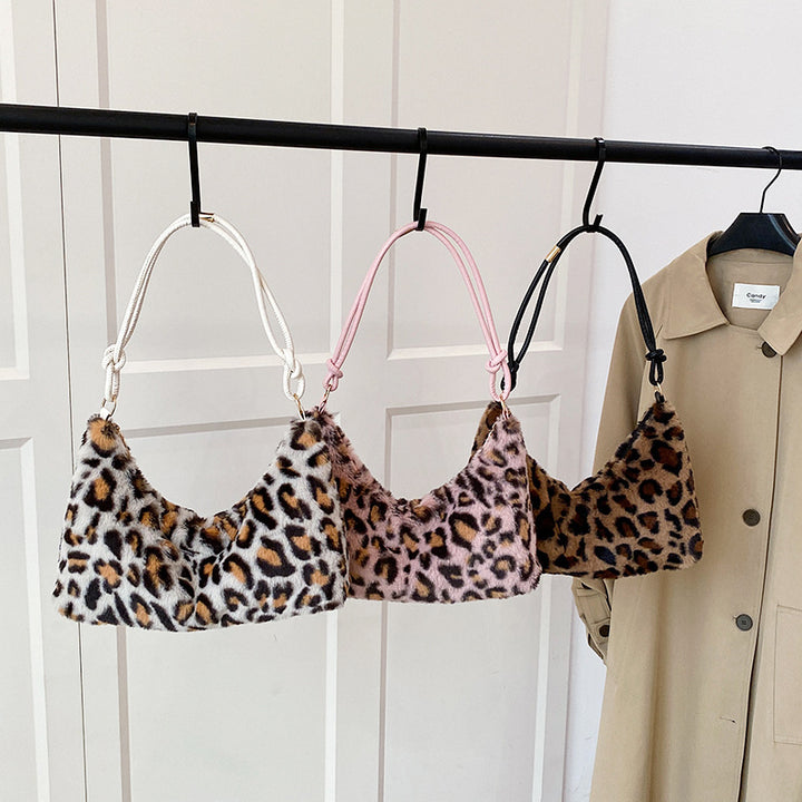 WoLuxurious Faux Fur Hobo Bag Bowlift