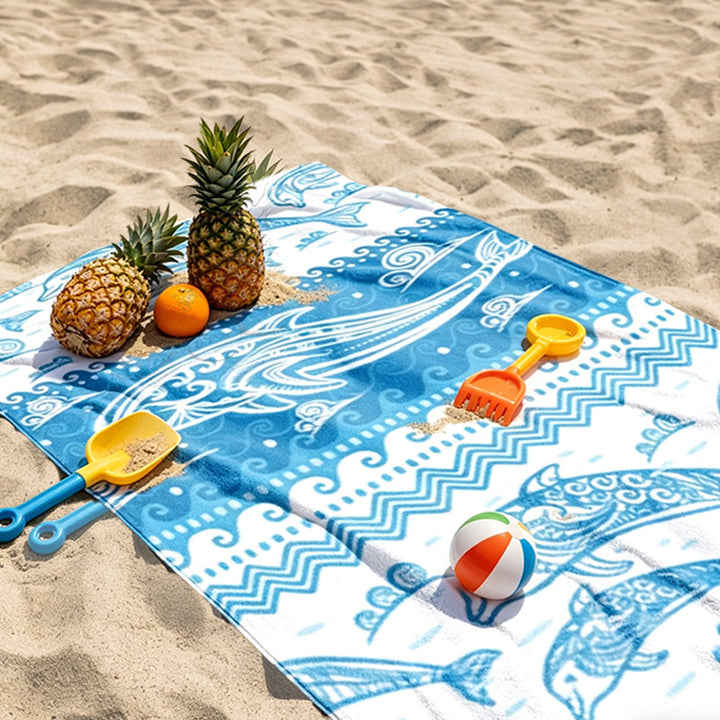 Beach towel with maritime dolphin motif Bowlift