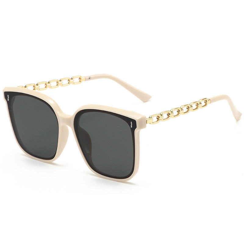 Women's Fashion Sunglasses with Elegant Chain Frame Bowlift